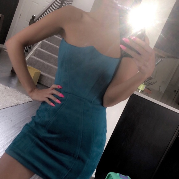 Meet your Posher, Andrea - Picture 8 of 8